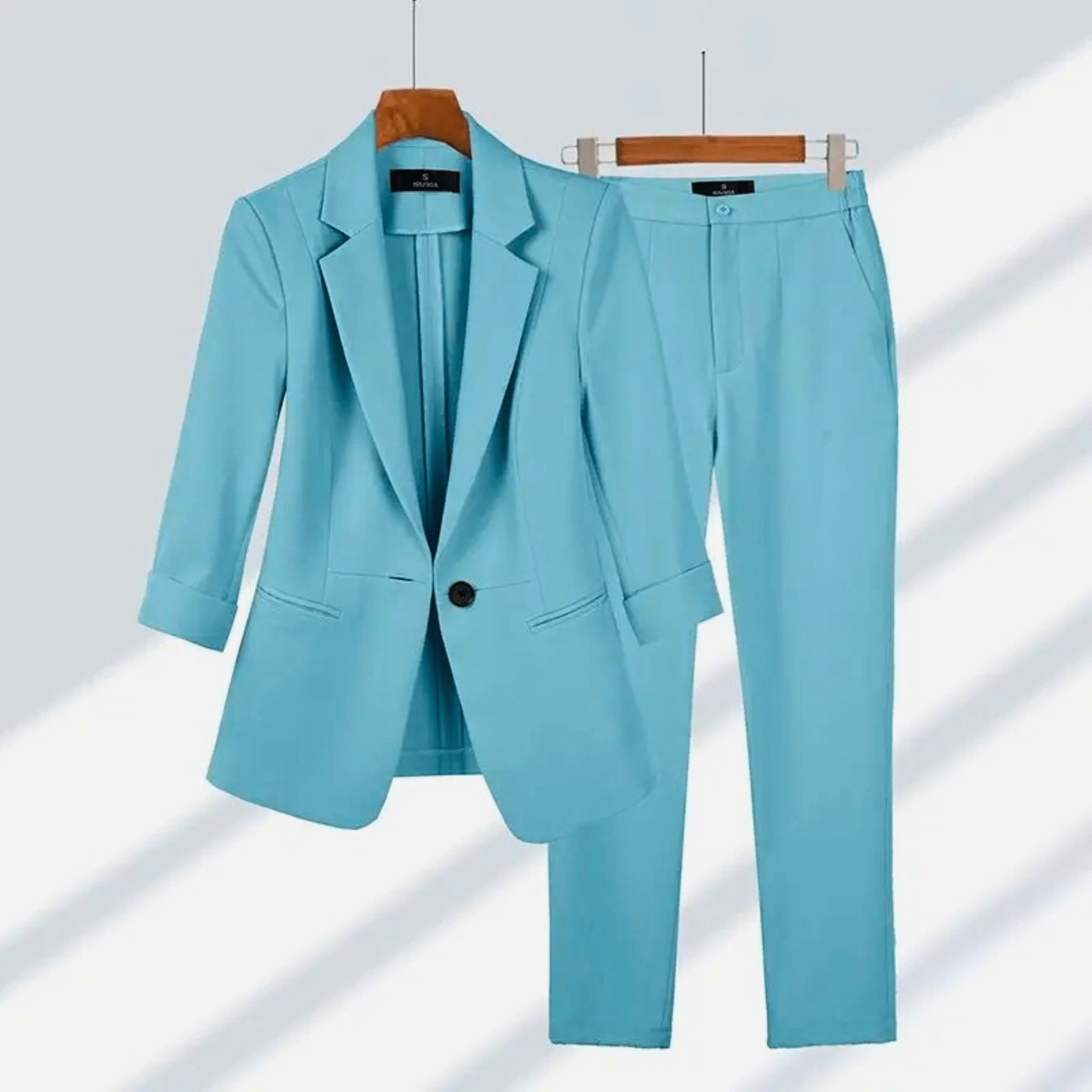 Vienna-Inspired Tailored - Suit CASA LARO