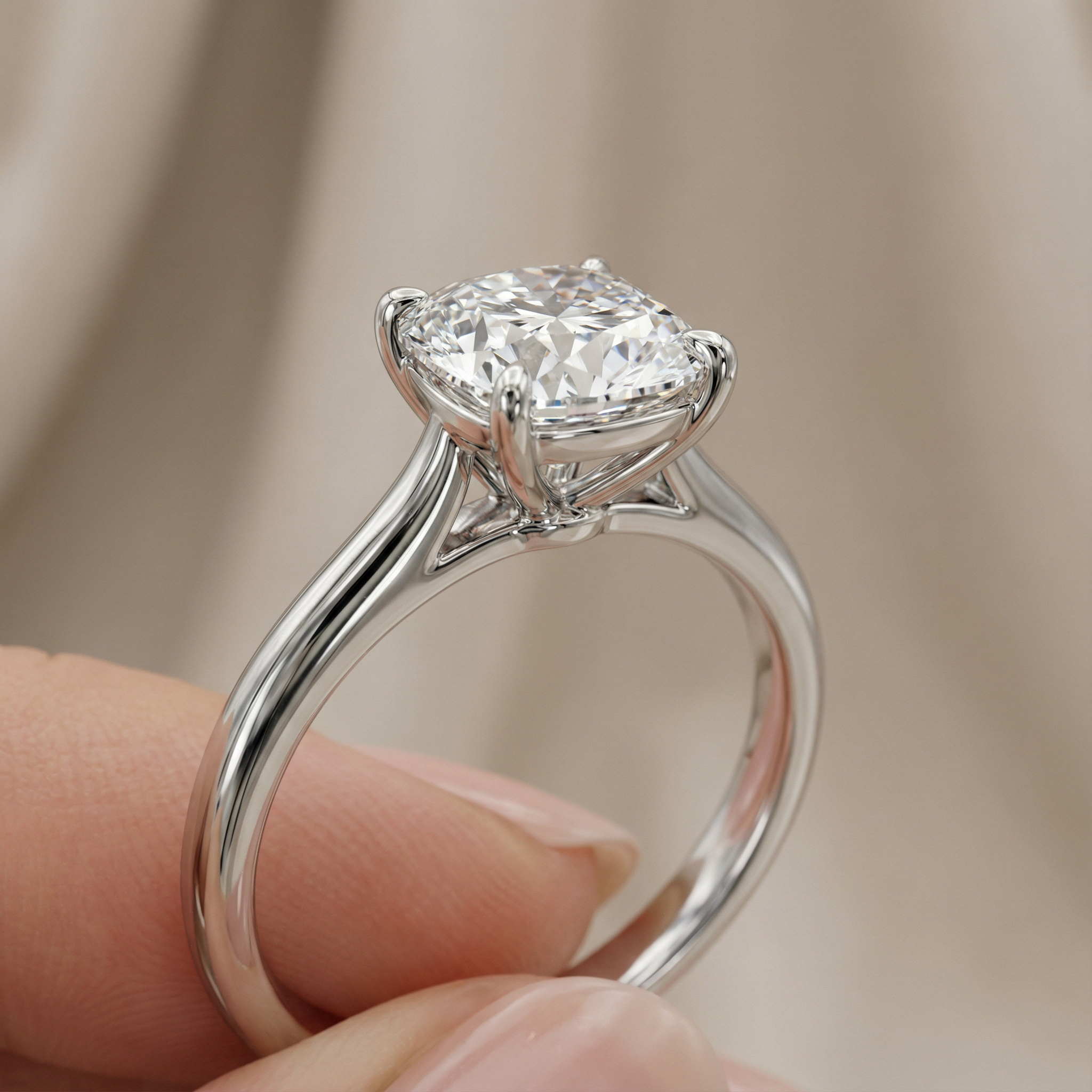 Cushion-Cut-Engagement-Ring CASA LARO