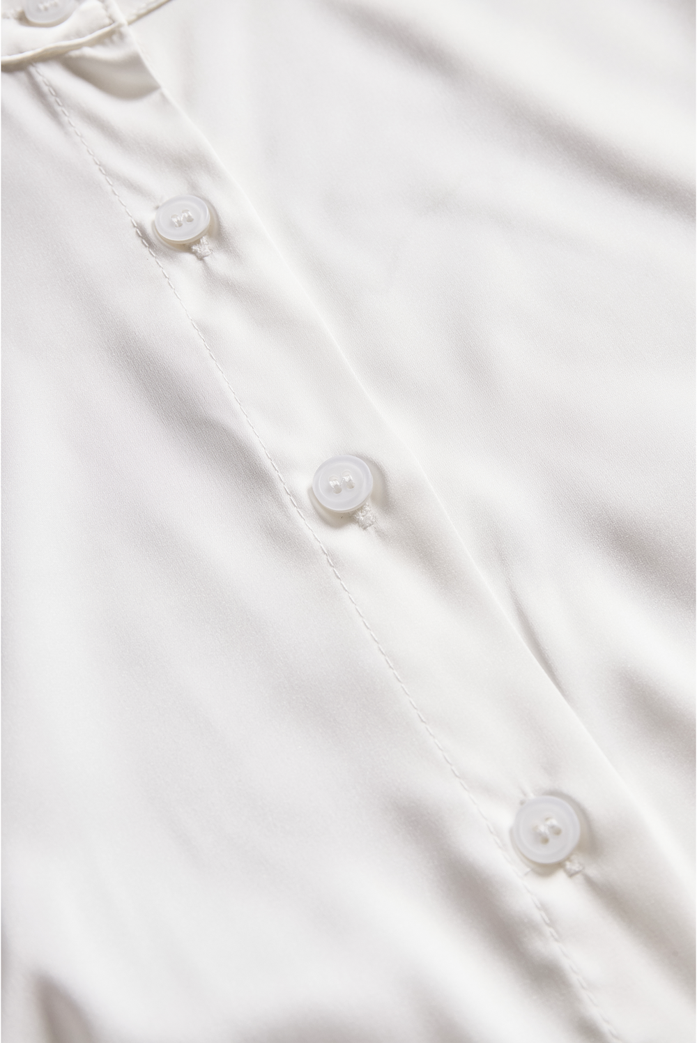 Luxurious Silk Satin Blouse with a Tailored Fit ZJ