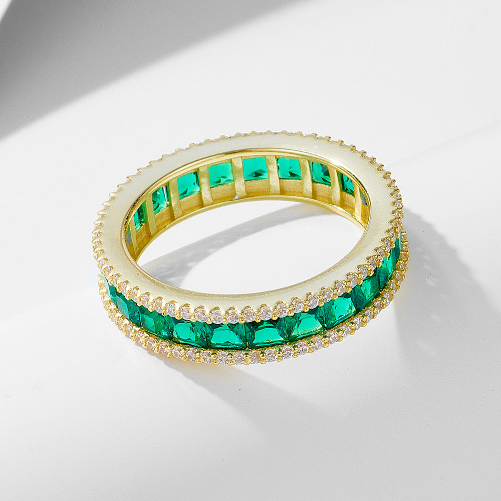 Vintage Green Wedding Band In Golden Tone Shineofdiamond