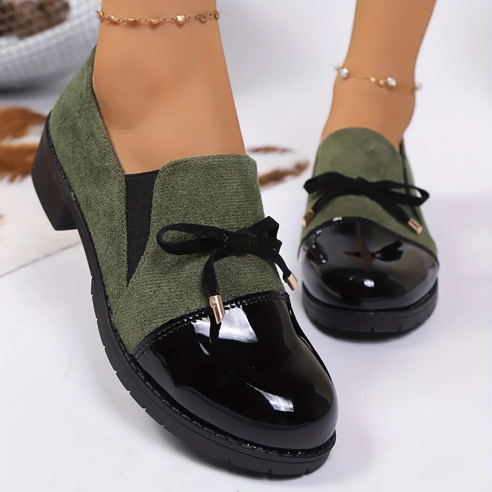 Beth - Coquette Slip-On Loafers CASA LARO