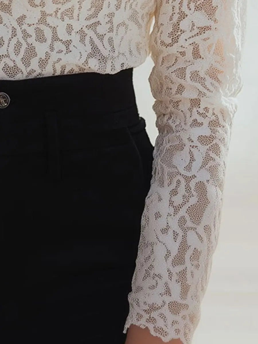 Elegant Floral Lace High-Neck - Blouse CASA LARO