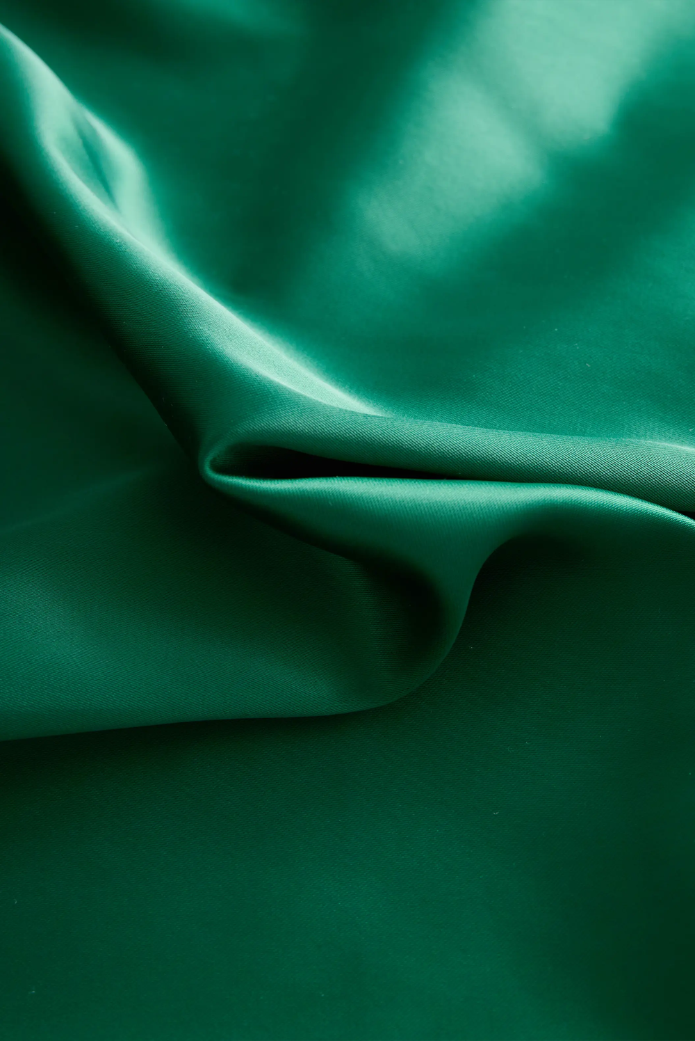 Emerald Satin Deep V-Neck with Lace Trim - Blouse CASA LARO