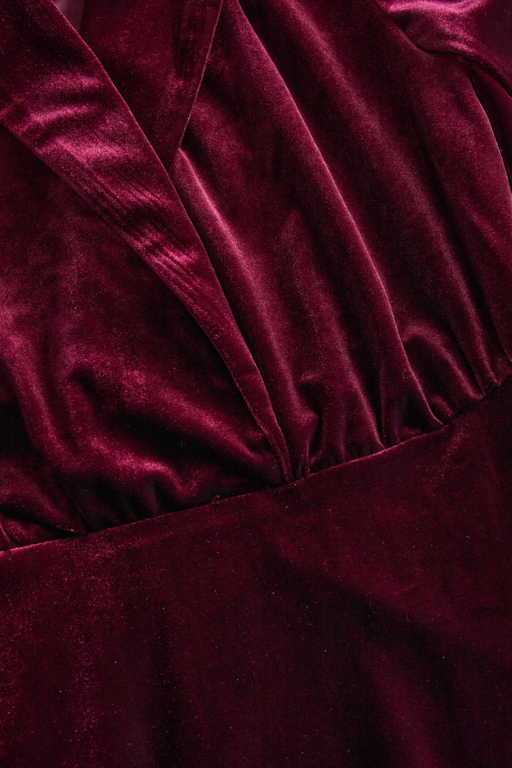 Classic Long-Sleeve Velvet Dress with Gold Accents HWT