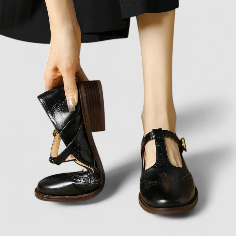 Livia - Classic Leather Sandals CASA LARO WOMEN