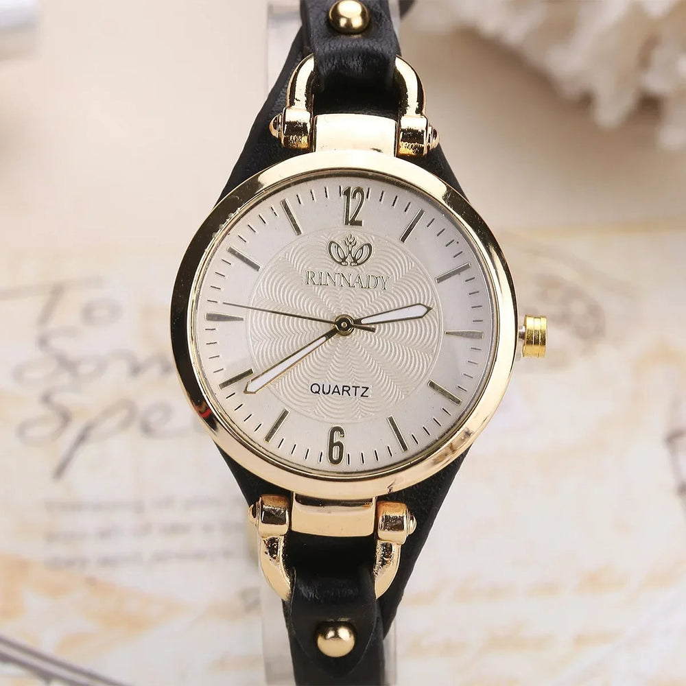 Minimalist Gold Mesh Bracelet - Watch CASA LARO