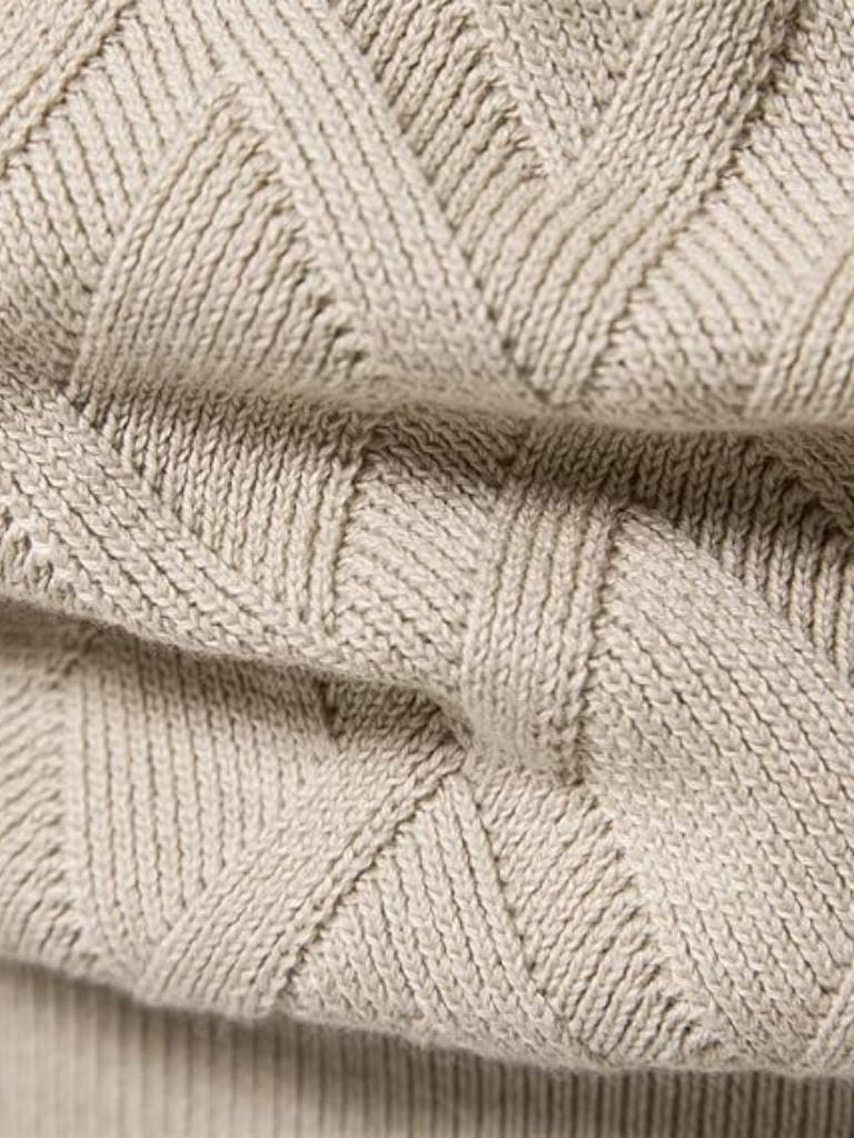Minimalist Knit Pullover - Casa  Laro CASA LARO