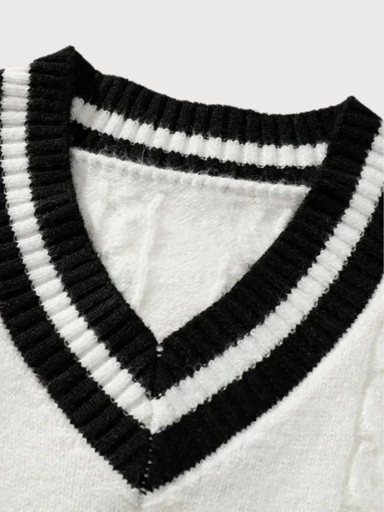 Minimalist V-Neck Sweater - Casa  Laro CASA LARO