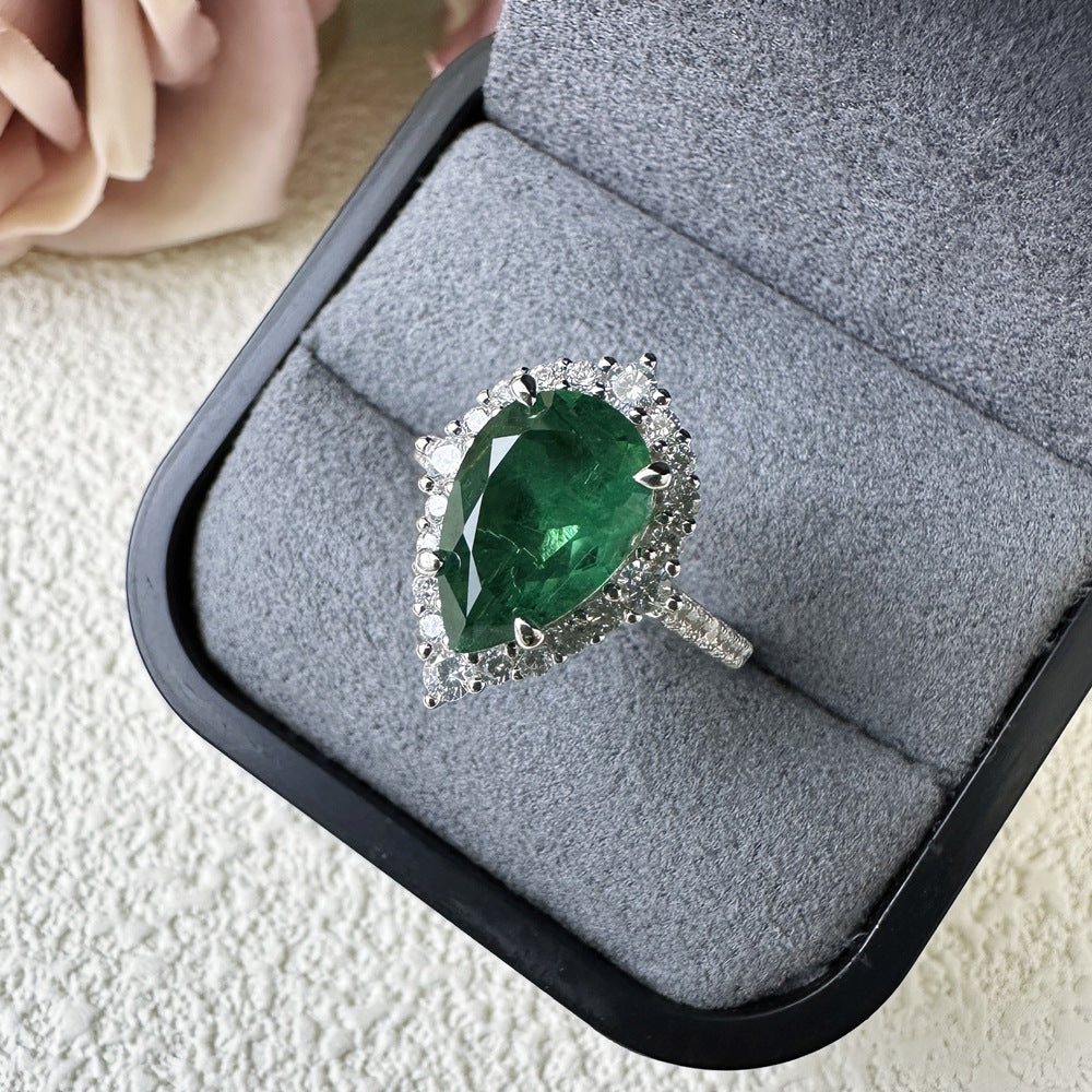 Unique 2.2ct Emerald Green Pear Cut  Sterling Silver Engagement Ring shine of diamond