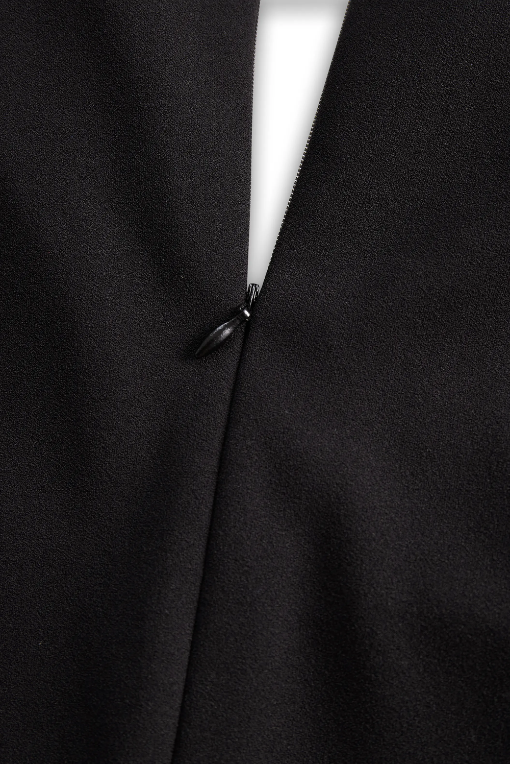 Sleek Black Belted Mandarin Collar Sheath - Midi Dress CASA LARO