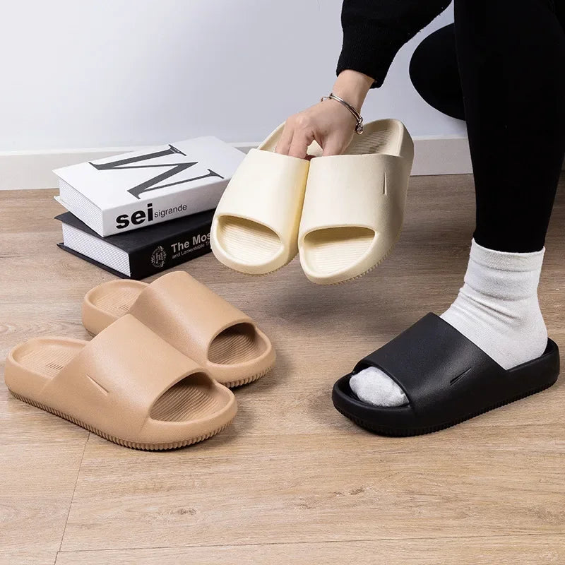Solis Cushioned Memory Foam - Slides CASA LARO