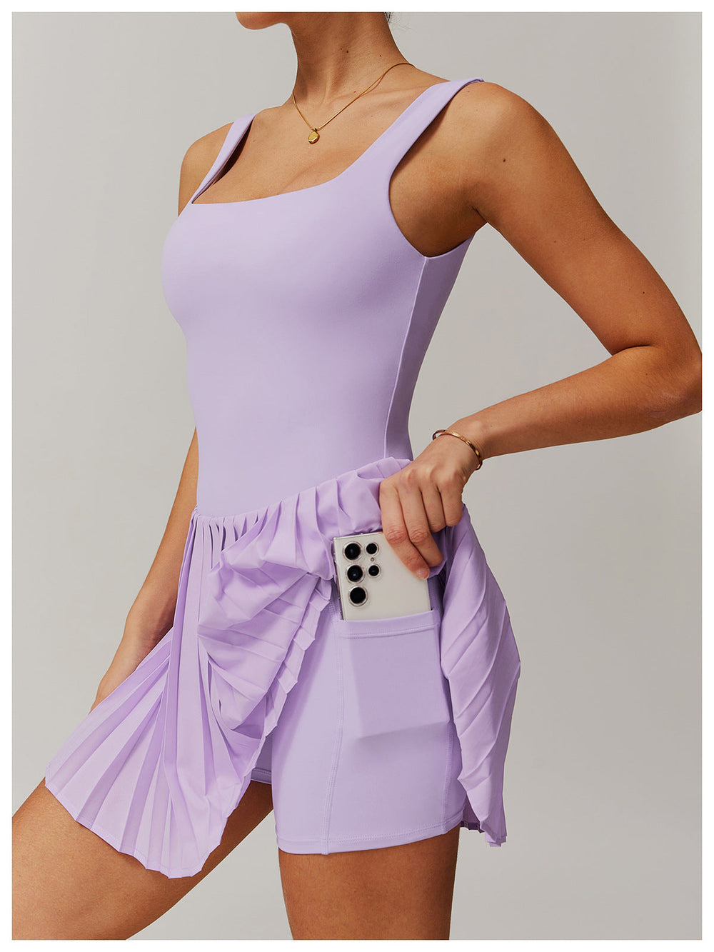 Sporty Pleated - Casual Dress CASA LARO