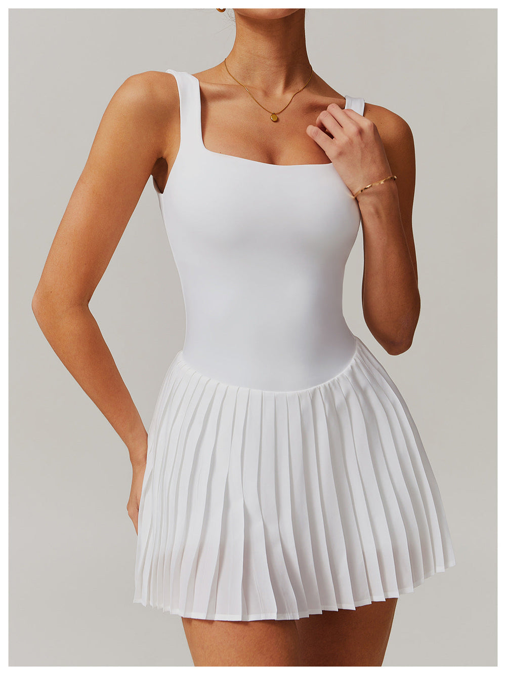Sporty Pleated - Casual Dress CASA LARO