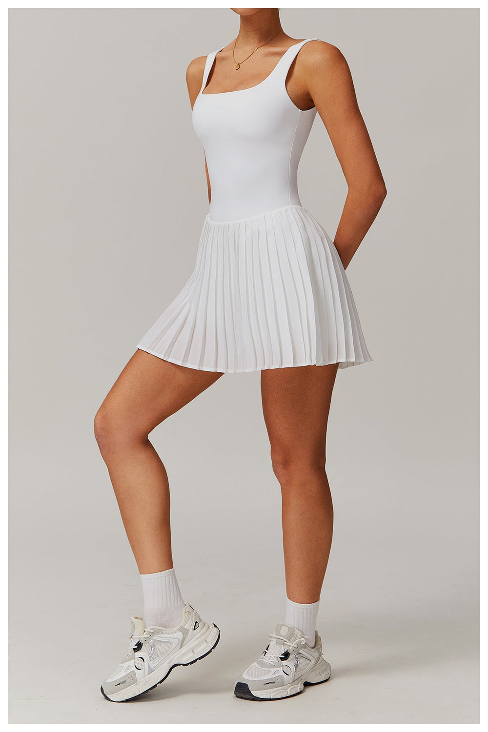 Sporty Pleated - Casual Dress CASA LARO