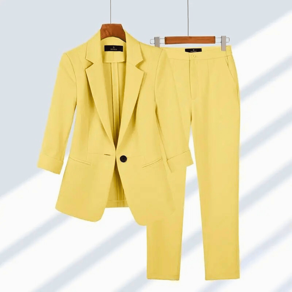 Vienna-Inspired Tailored - Suit CASA LARO