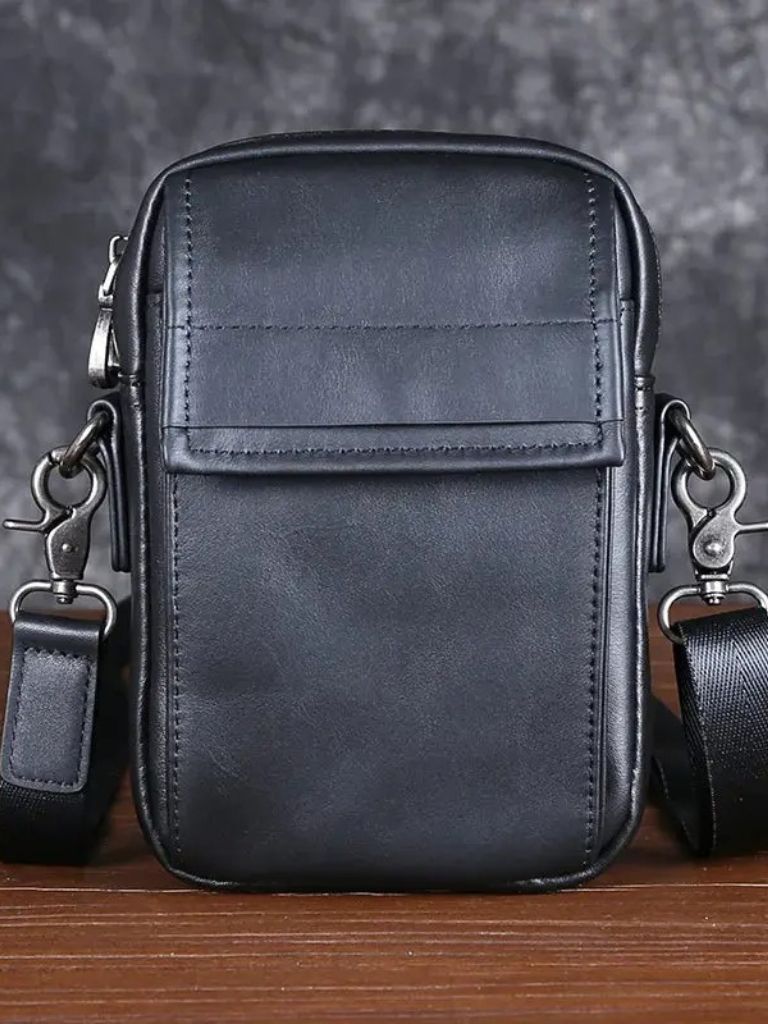 Essential Small Leather Shoulder Bag - Casa  Laro CASA LARO