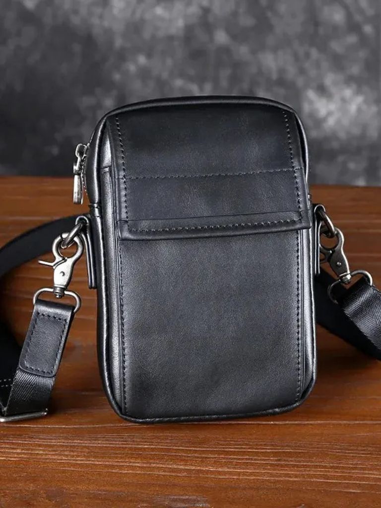 Essential Small Leather Shoulder Bag - Casa  Laro CASA LARO